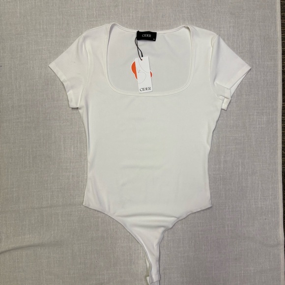 Cider Tops - Cider Women’s XL White Thong Bodysuit NWT Ribbed Snap Crotch Summer Sexy